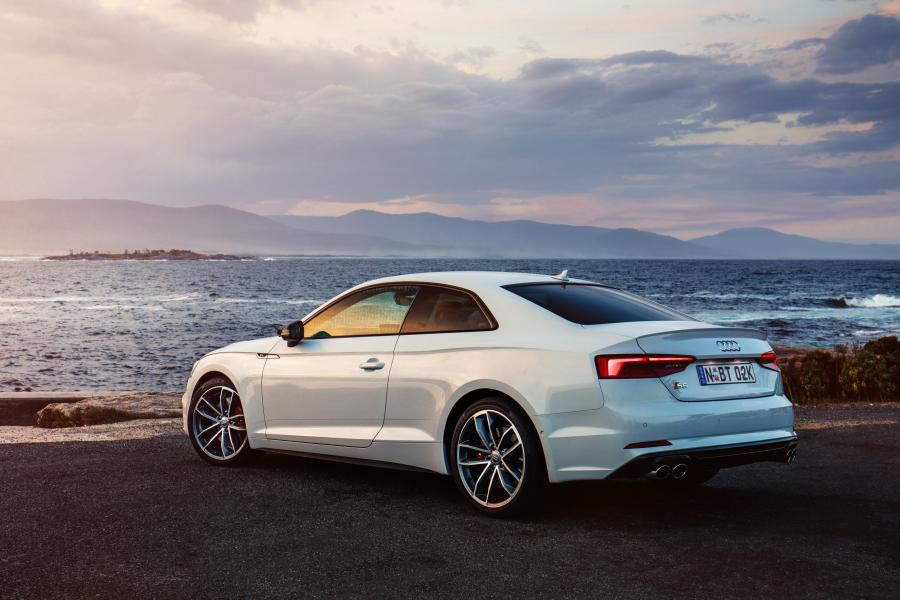  Audi S5 Coupe 2017 года  (AU) (фото 14 из 26)